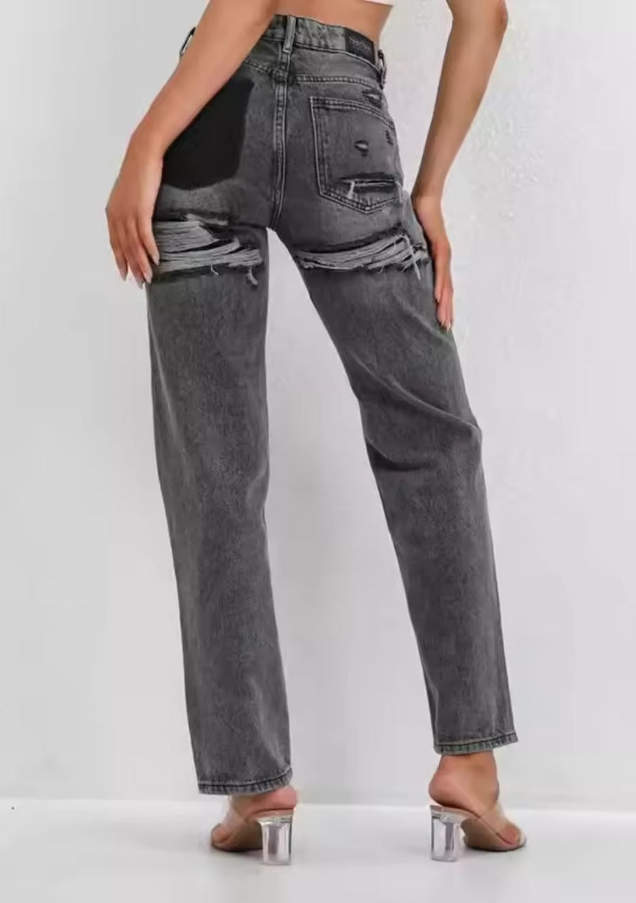 RIPPED | STRAIGHT LEG JEANS